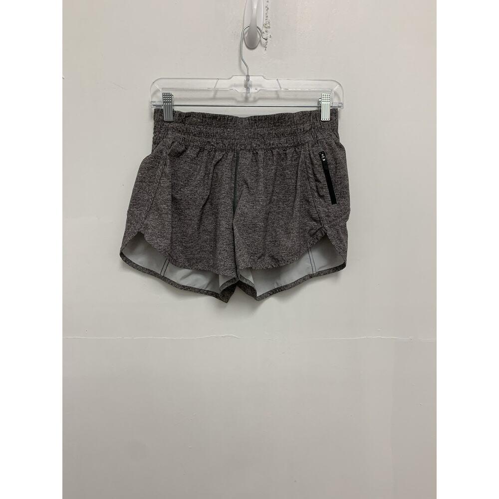 Lululemon Hotty Hot Low rise Lined Short 4” Size 8 Heather Grey